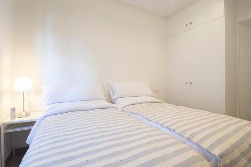 Hogar Del Lirio Apartment กรานาดา ภายนอก รูปภาพ