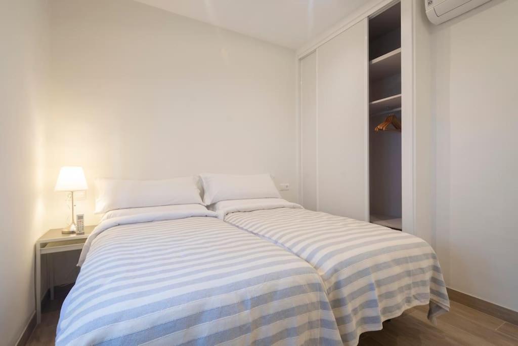 Hogar Del Lirio Apartment กรานาดา ภายนอก รูปภาพ